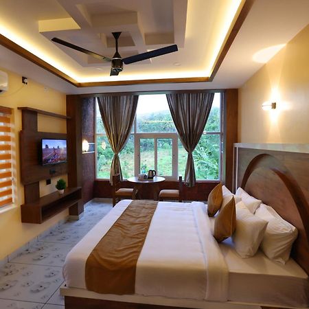 Hydel Palace Athirappilly By Bestinn Leisure Εξωτερικό φωτογραφία