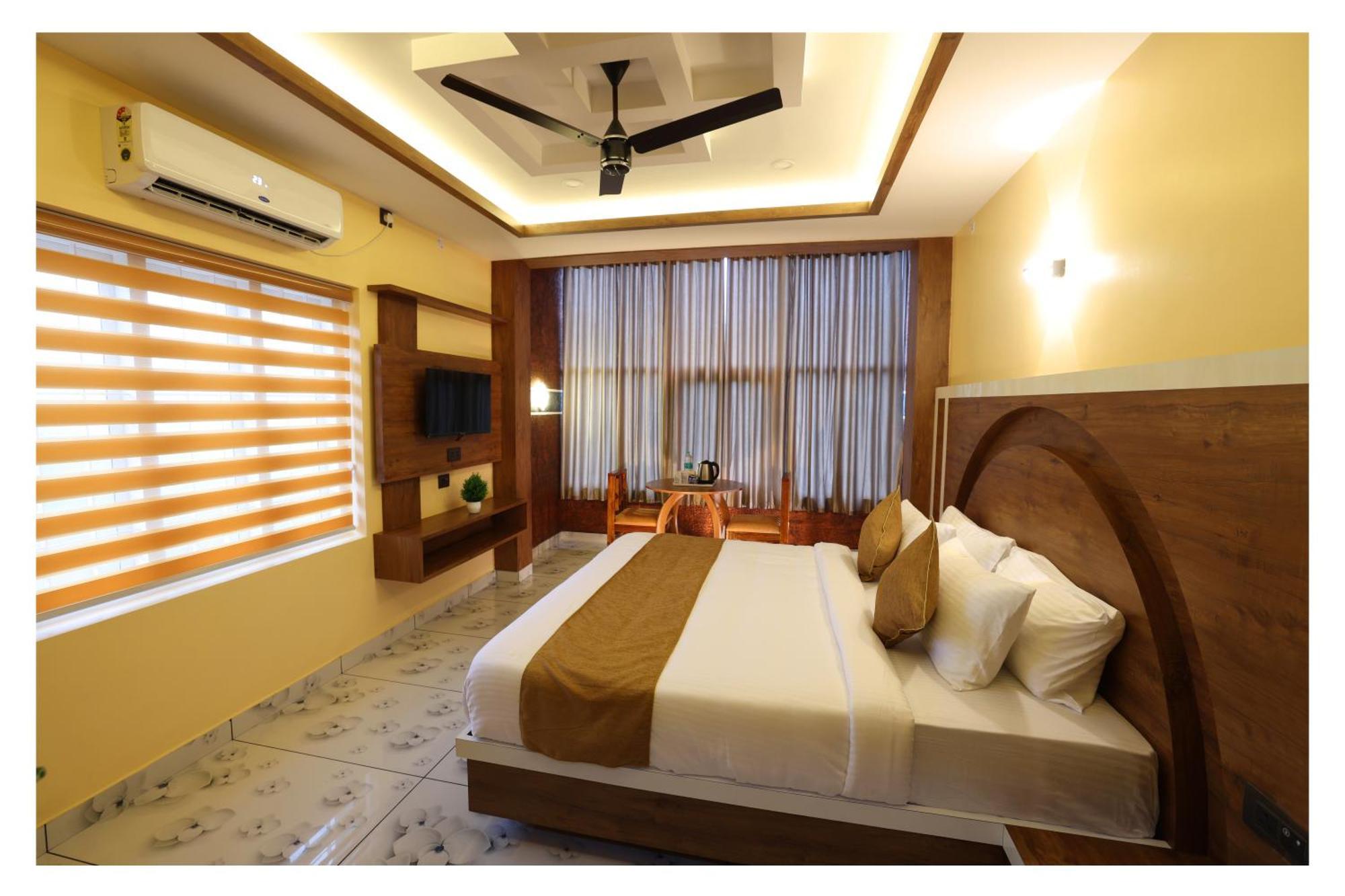 Hydel Palace Athirappilly By Bestinn Leisure Εξωτερικό φωτογραφία